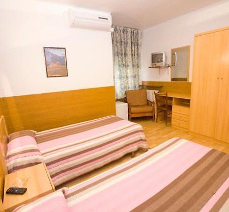 Hostal Lizana Huesca Zewnętrze zdjęcie