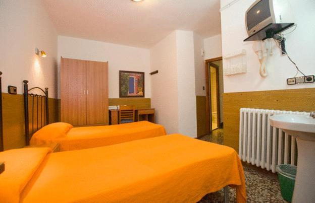 Hostal Lizana Huesca Zewnętrze zdjęcie